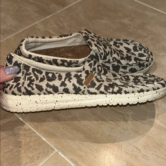 Hey Dude Women's Misty Woven Cheetah Grey Slip On Shoes - Picture 6 of 6